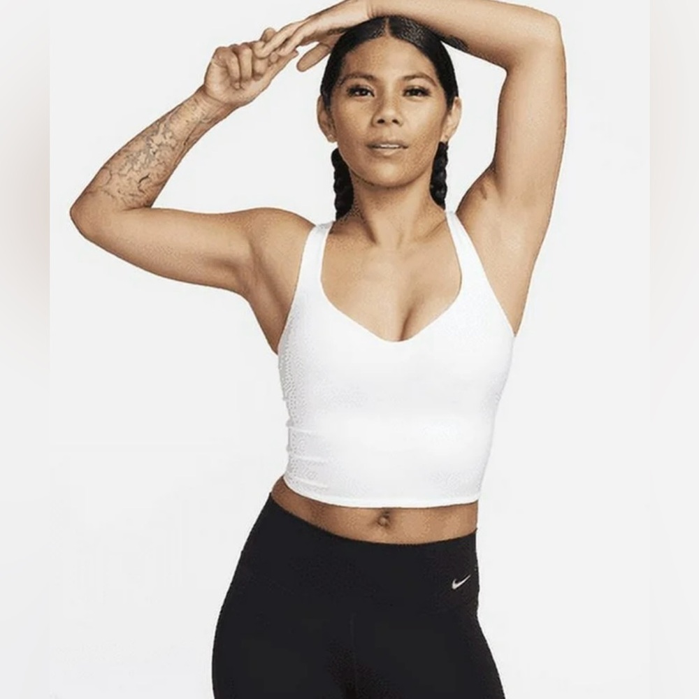 Nike NWT Alate Lightweight Padded Sewn In Pads Sports Bra Dri Fit White Size M